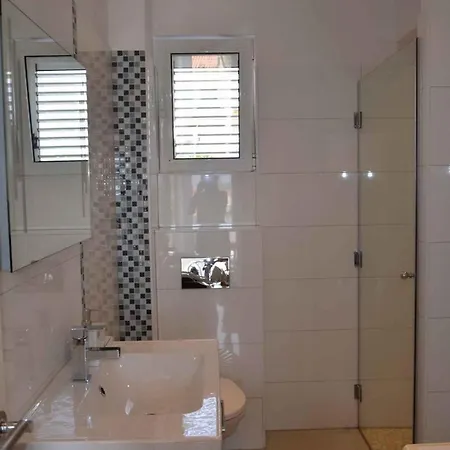 Appartamento Ciovo 4 *